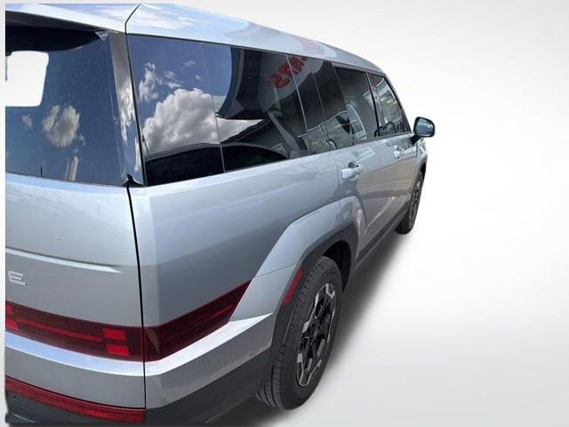 Used 2024 Hyundai Santa Fe SE image 4