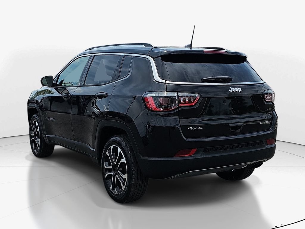 Used 2022 Jeep Compass Limited AWD/4WD image 8