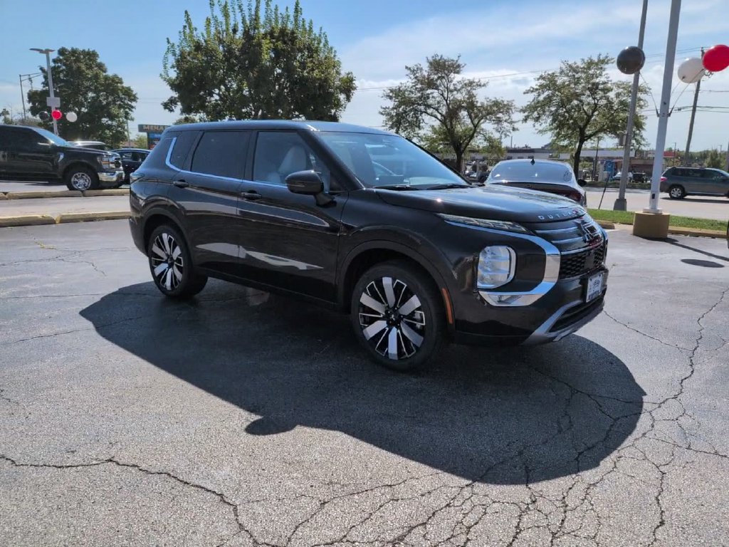 New 2026 Mitsubishi Outlander SE AWD/4WD image 4