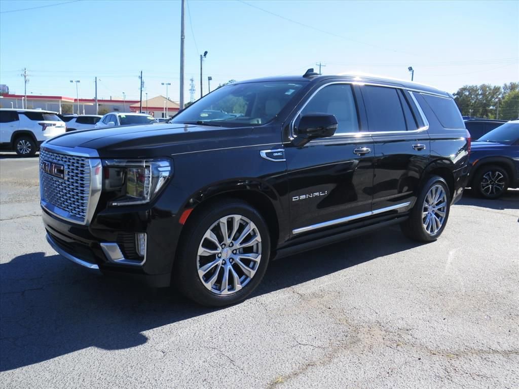 Used 2023 GMC Yukon Denali w/ Denali Reserve Package image 6