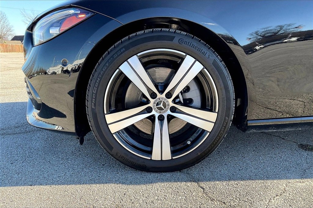 Used 2025 Mercedes-Benz C 300 4MATIC Sedan image 8