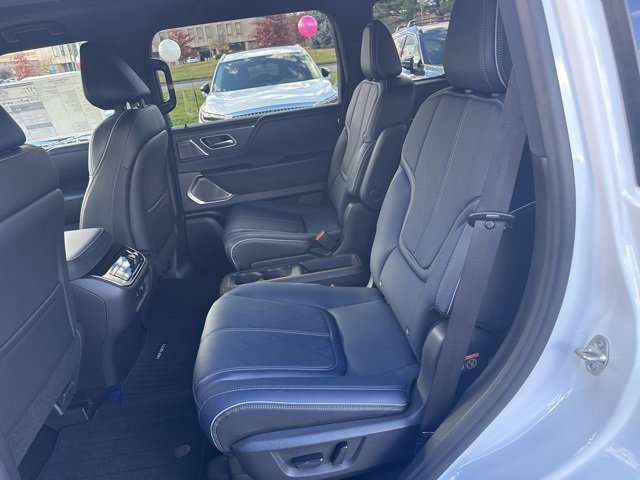 New 2026 INFINITI QX80 4WD image 8