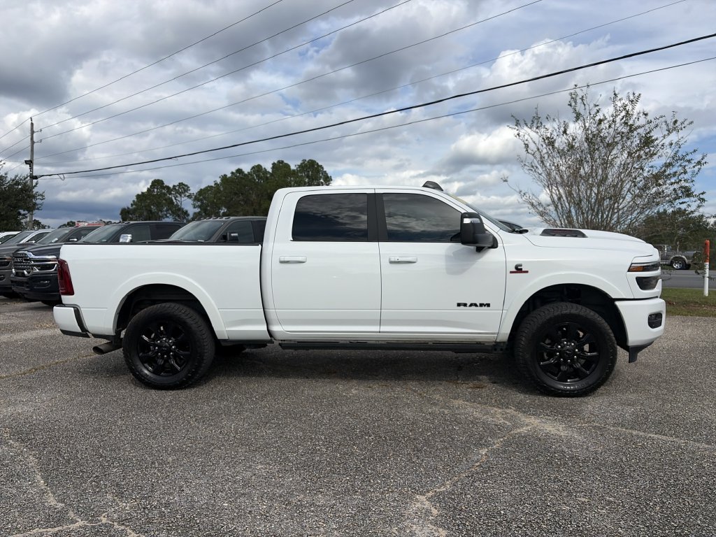 Used 2025 RAM 2500 Limited AWD/4WD image 7