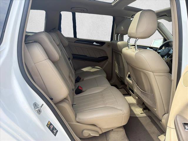 Used 2015 Mercedes-Benz GL 450 4MATIC w/ Appearance Package image 23