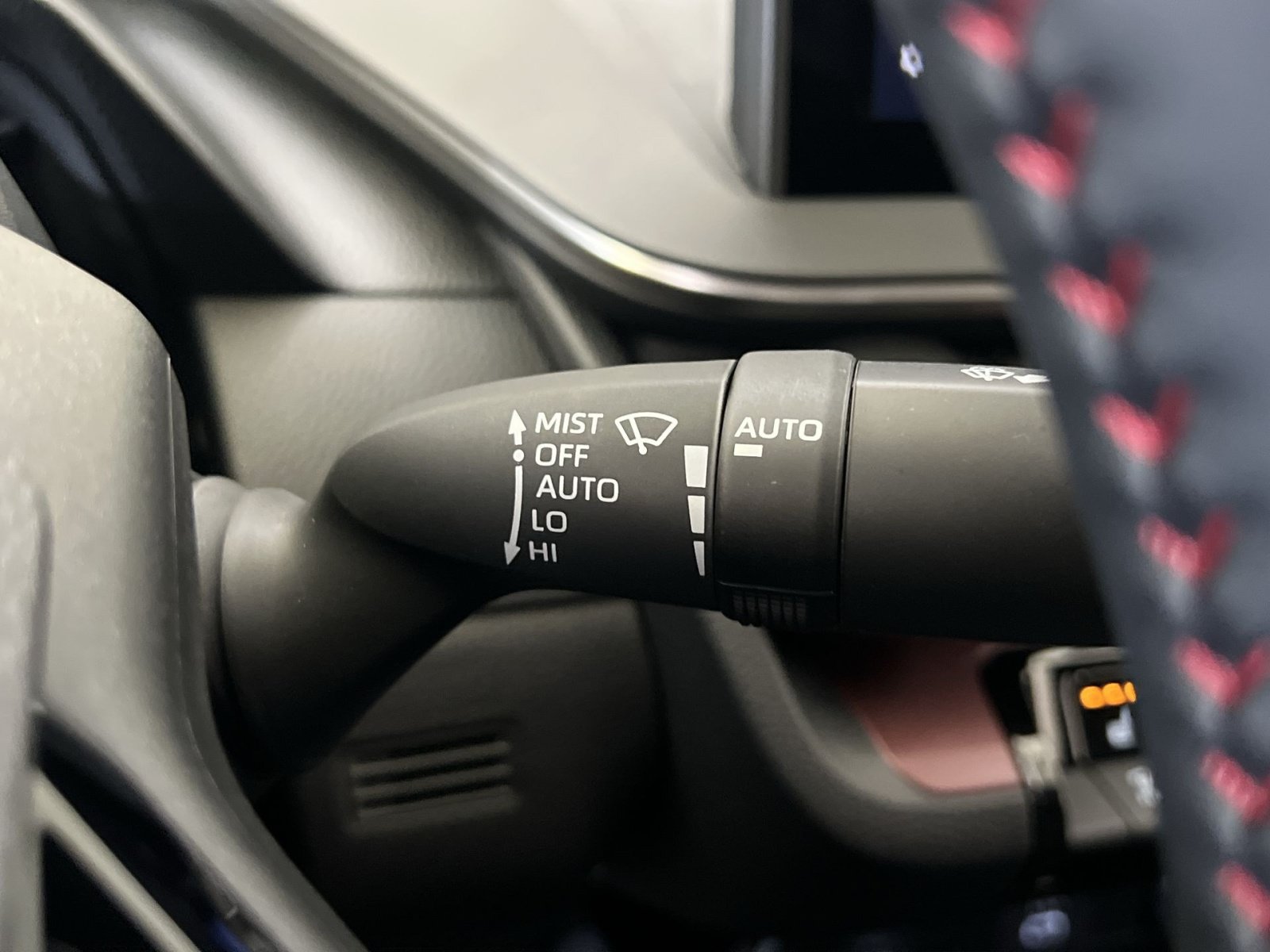 Used 2026 Toyota Prius Plug-In Hybrid FWD image 37