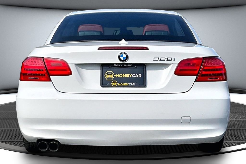 Used 2011 BMW 328i Convertible RWD image 5