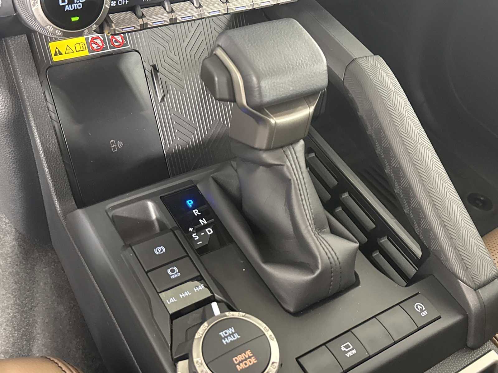 Used 2025 Toyota 4Runner Limited image 35