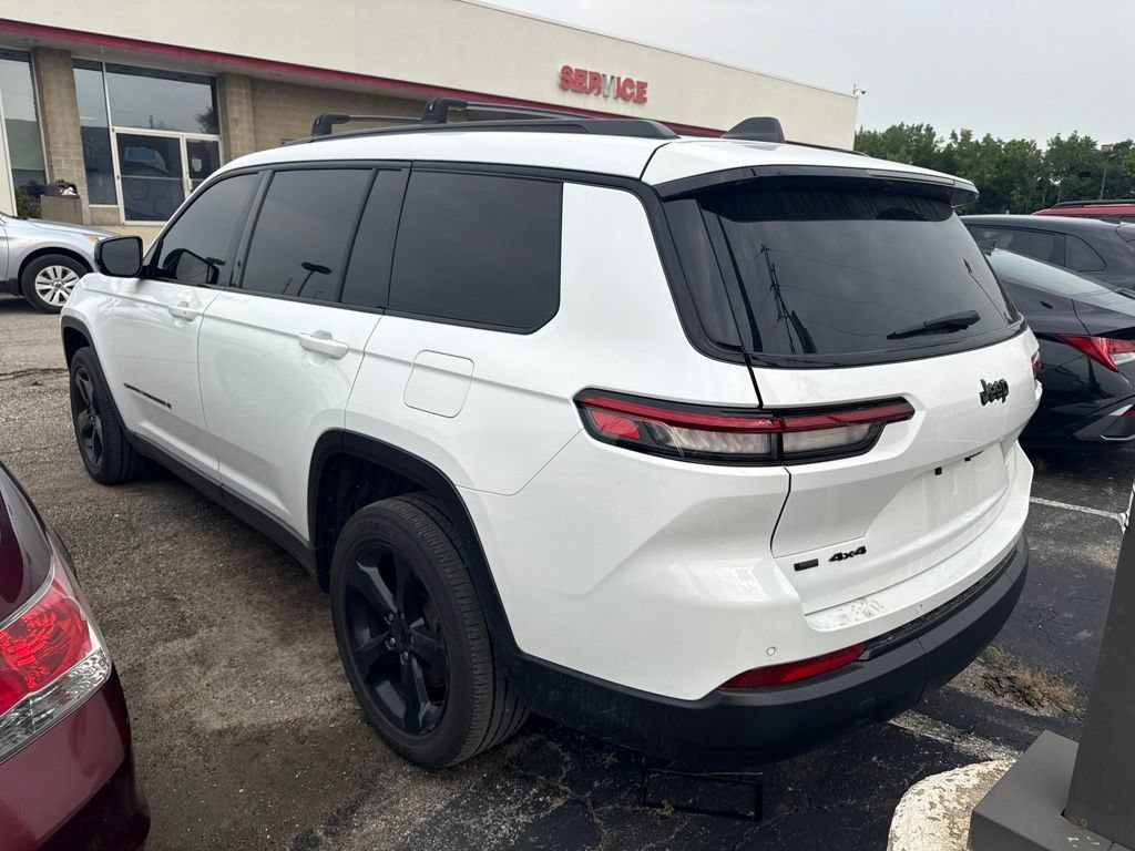 Used 2023 Jeep Grand Cherokee L Laredo AWD/4WD image 3