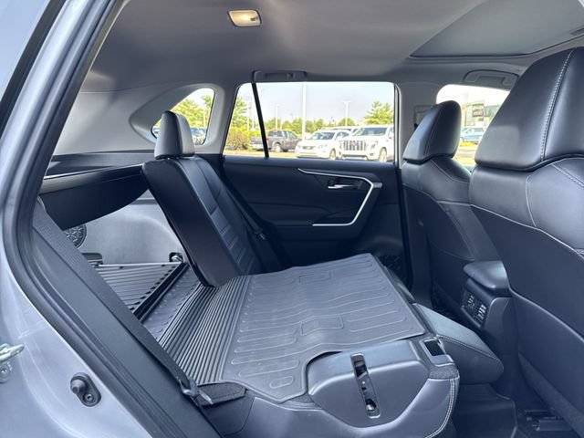 Used 2023 Toyota RAV4 XLE Premium AWD/4WD image 17