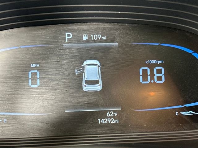 Certified 2023 Hyundai Venue SEL image 18