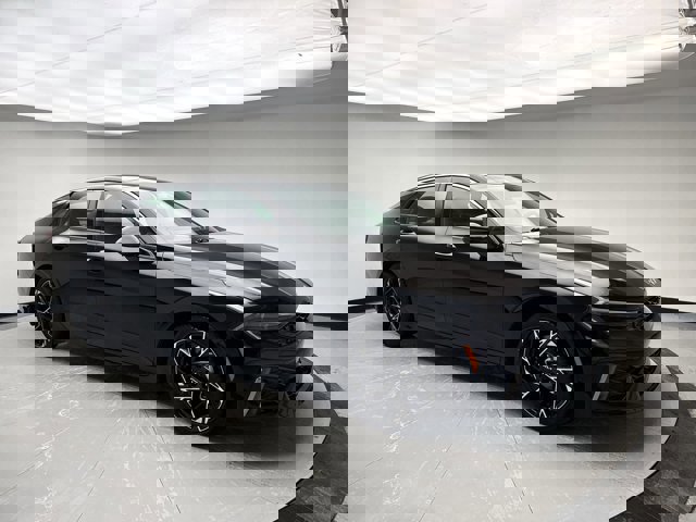 Used 2025 Kia K5 GT-Line w/ GT-Line Premium Package image 7