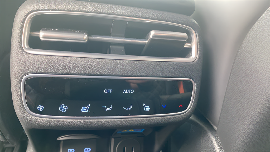 New 2026 Genesis GV70 3.5T Sport Prestige AWD/4WD image 10