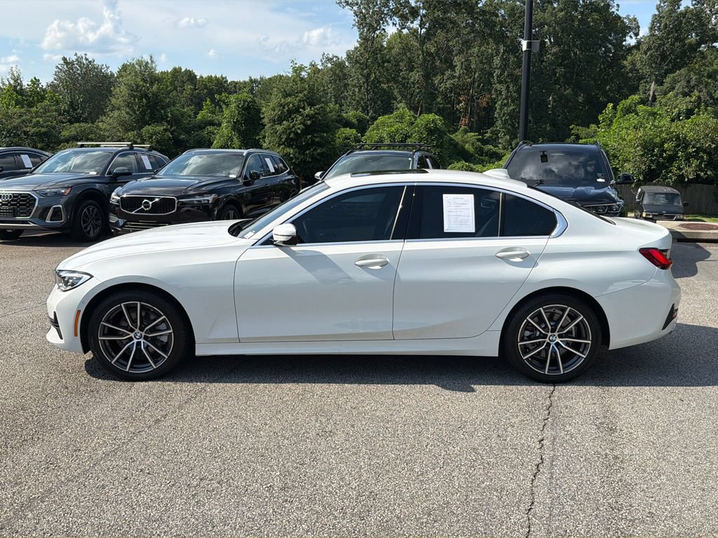Used 2022 BMW 330i Sedan w/ Driving Assistance Package RWD image 4