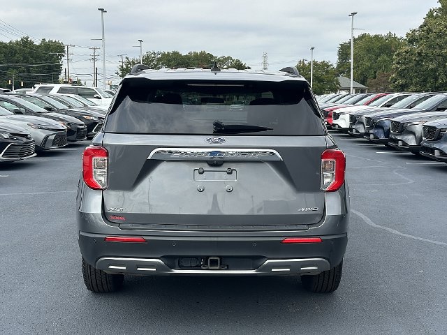 Used 2023 Ford Explorer XLT w/ Equipment Group 202A AWD/4WD image 7