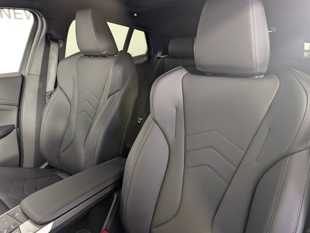 New 2026 BMW X2 xDrive28i w/ M Sport Package AWD/4WD image 12