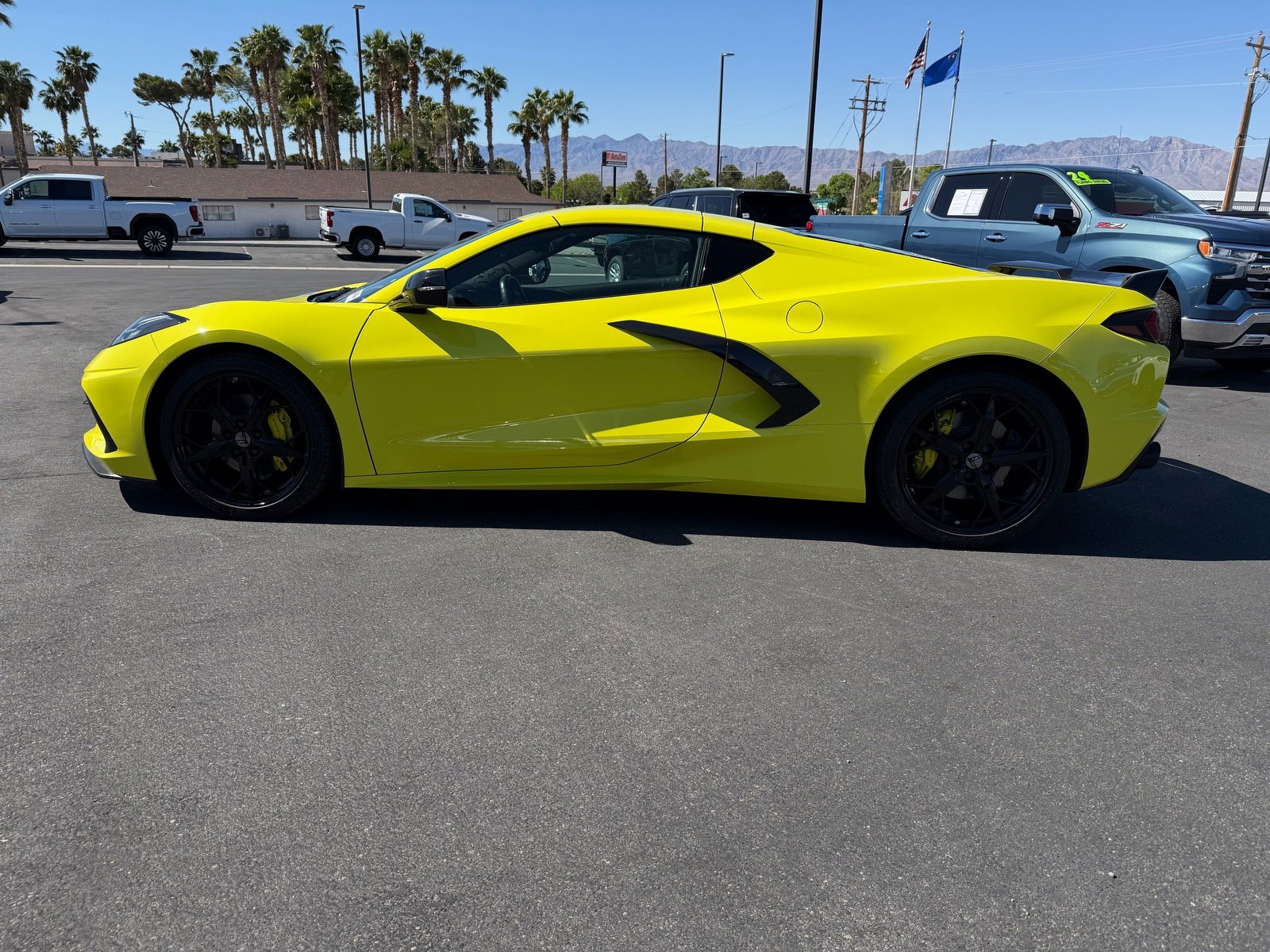 Used 2022 Chevrolet Corvette Stingray Coupe w/ 1LT image 6