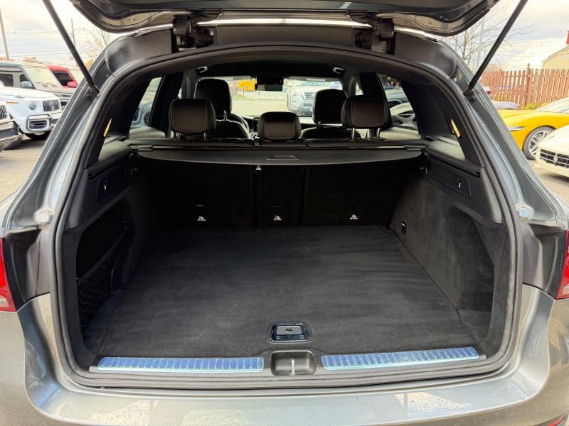 Used 2021 Mercedes-Benz GLC 300 4MATIC image 24