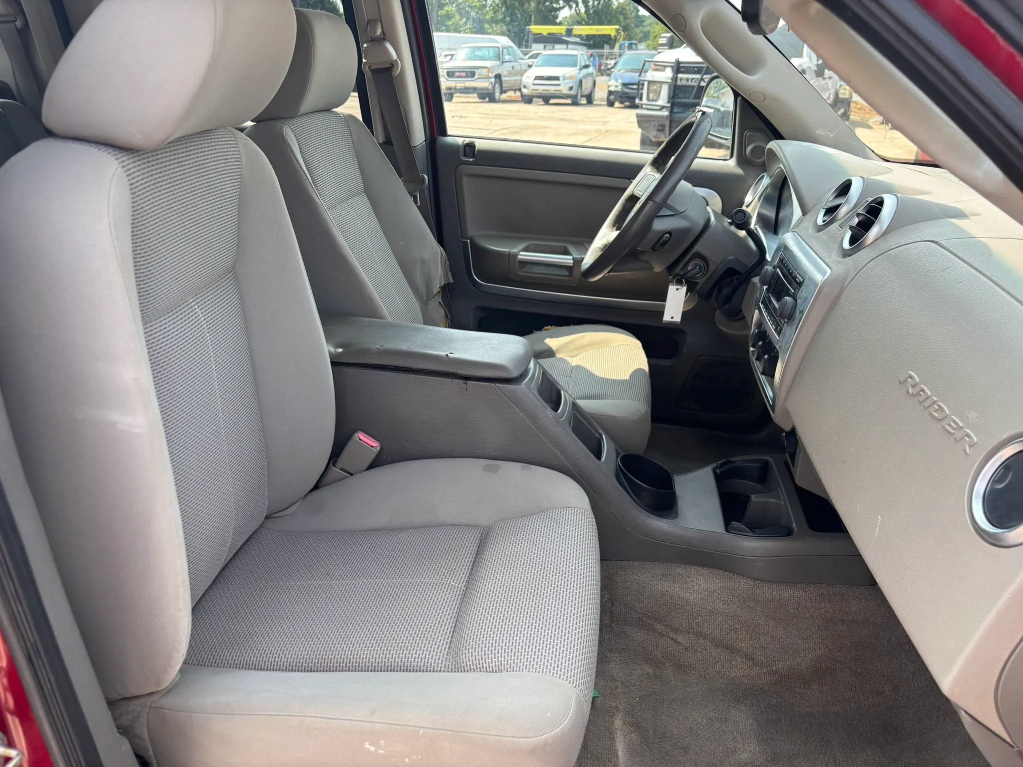 Used 2006 Mitsubishi Raider DuroCross AWD/4WD image 20