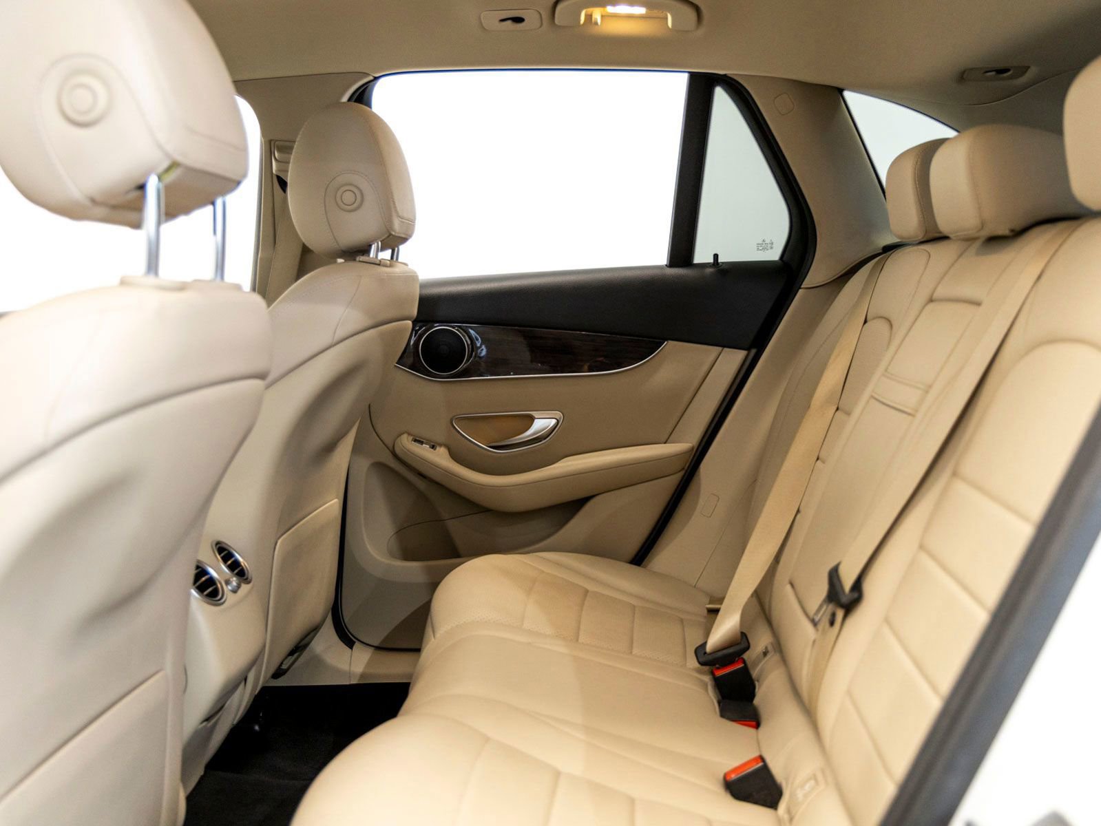 Used 2020 Mercedes-Benz GLC 300 4MATIC image 21