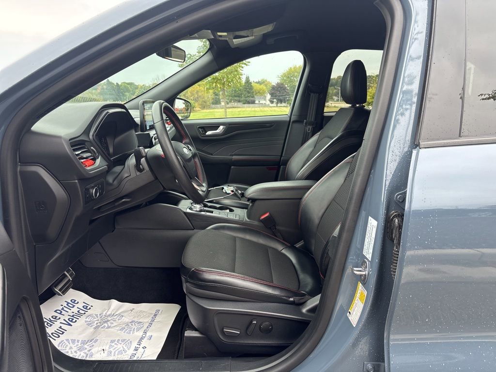 Used 2024 Ford Escape ST-Line image 11