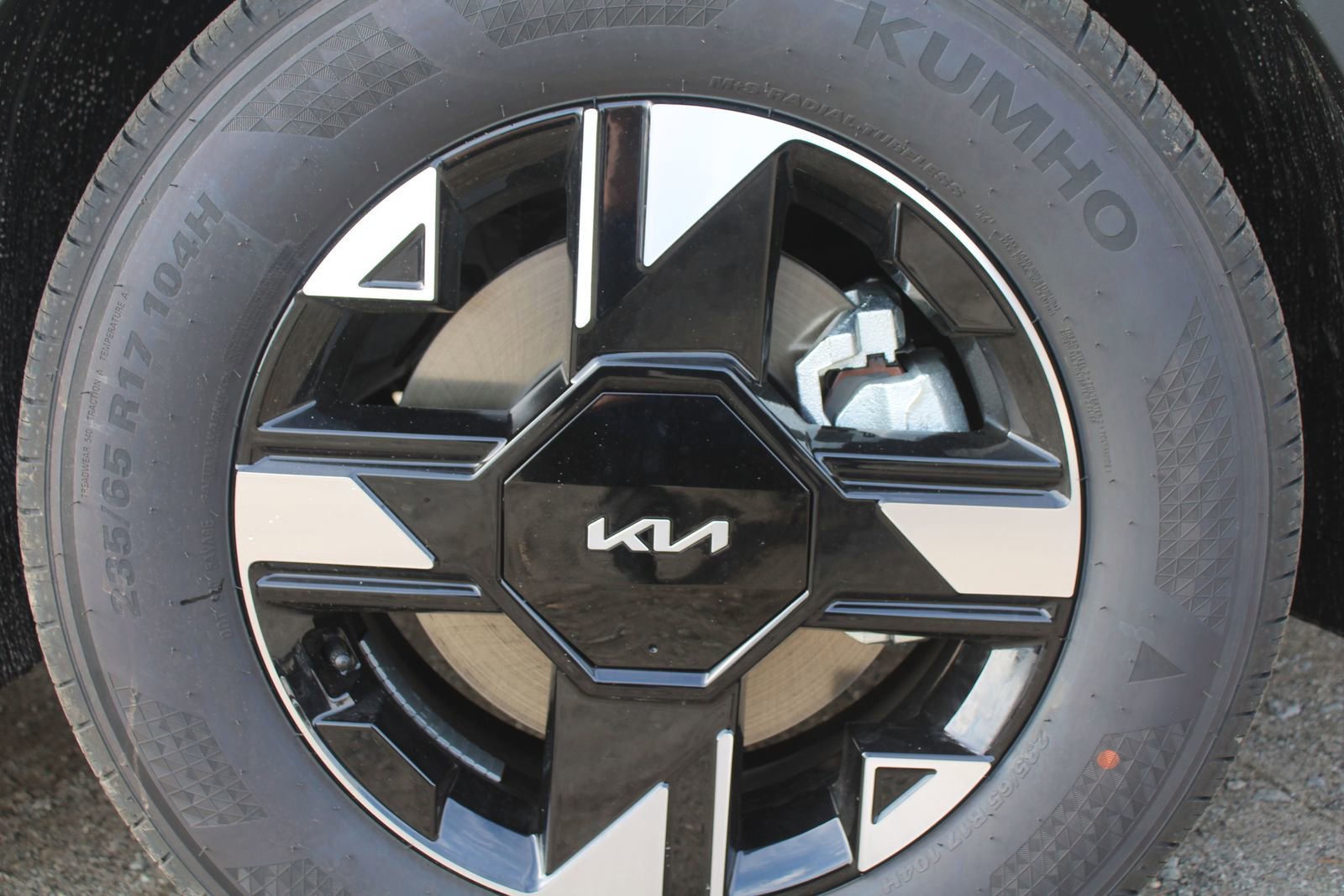 New 2026 Kia Sportage LX image 17