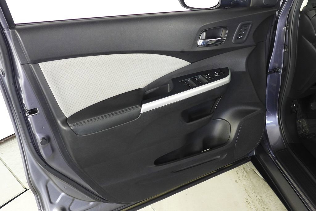 Used 2016 Honda CR-V Touring image 11