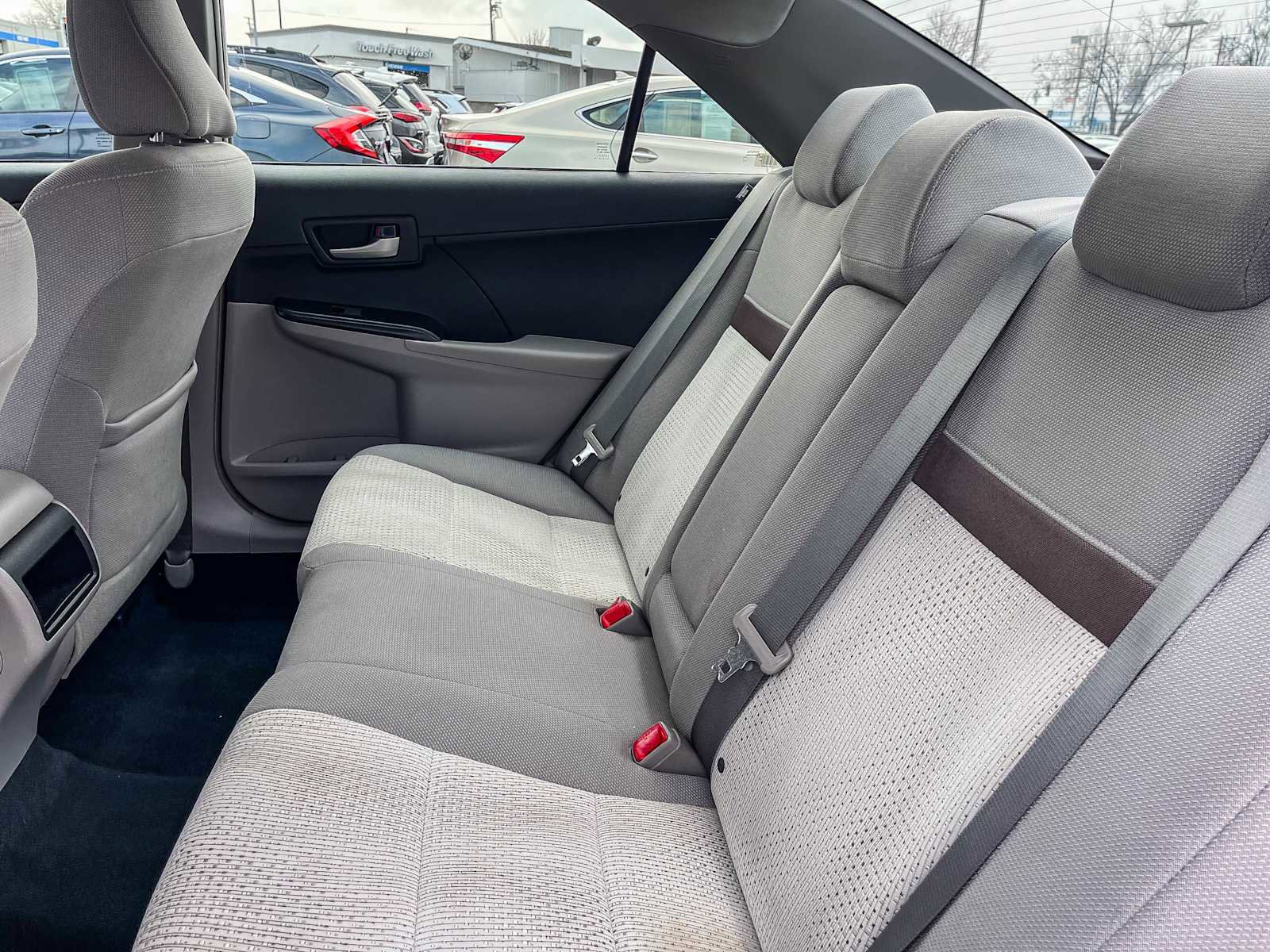 Used 2013 Toyota Camry SE image 17