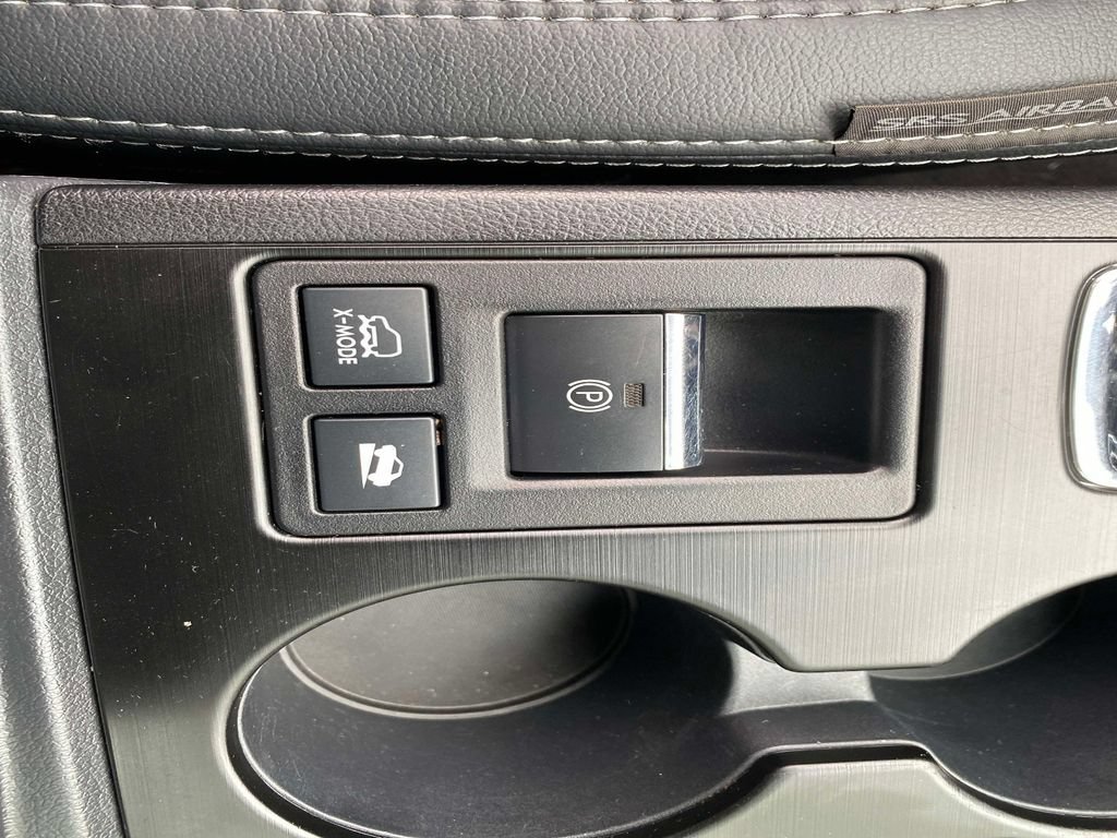 Used 2019 Subaru Outback 2.5i Limited AWD/4WD image 16