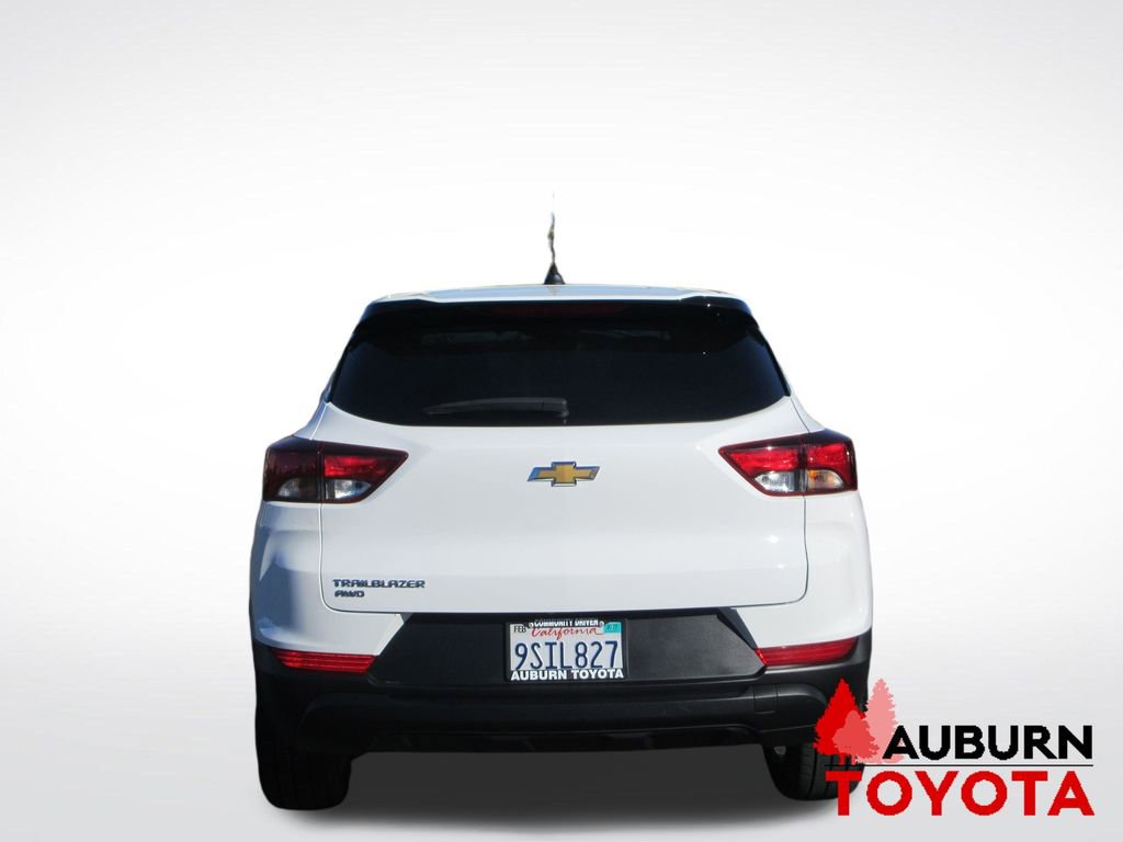 Used 2025 Chevrolet TrailBlazer LS w/ LS Convenience Package image 5