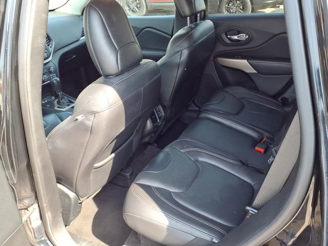 Used 2017 Jeep Cherokee Limited w/ Luxury Group image 17