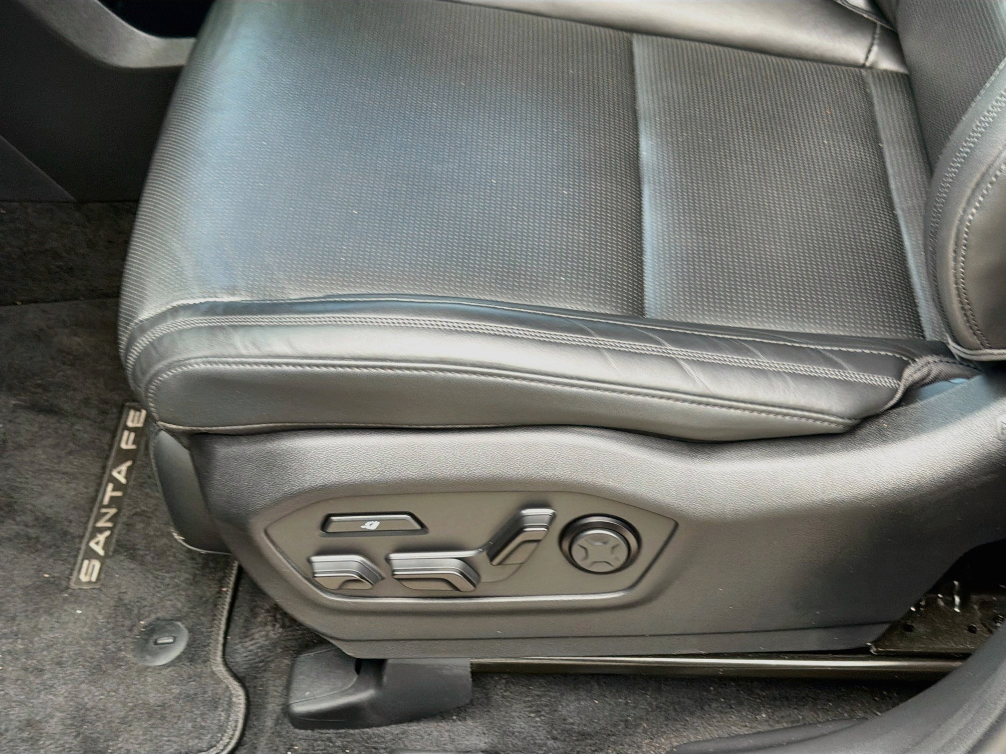 Used 2024 Hyundai Santa Fe Calligraphy FWD image 18