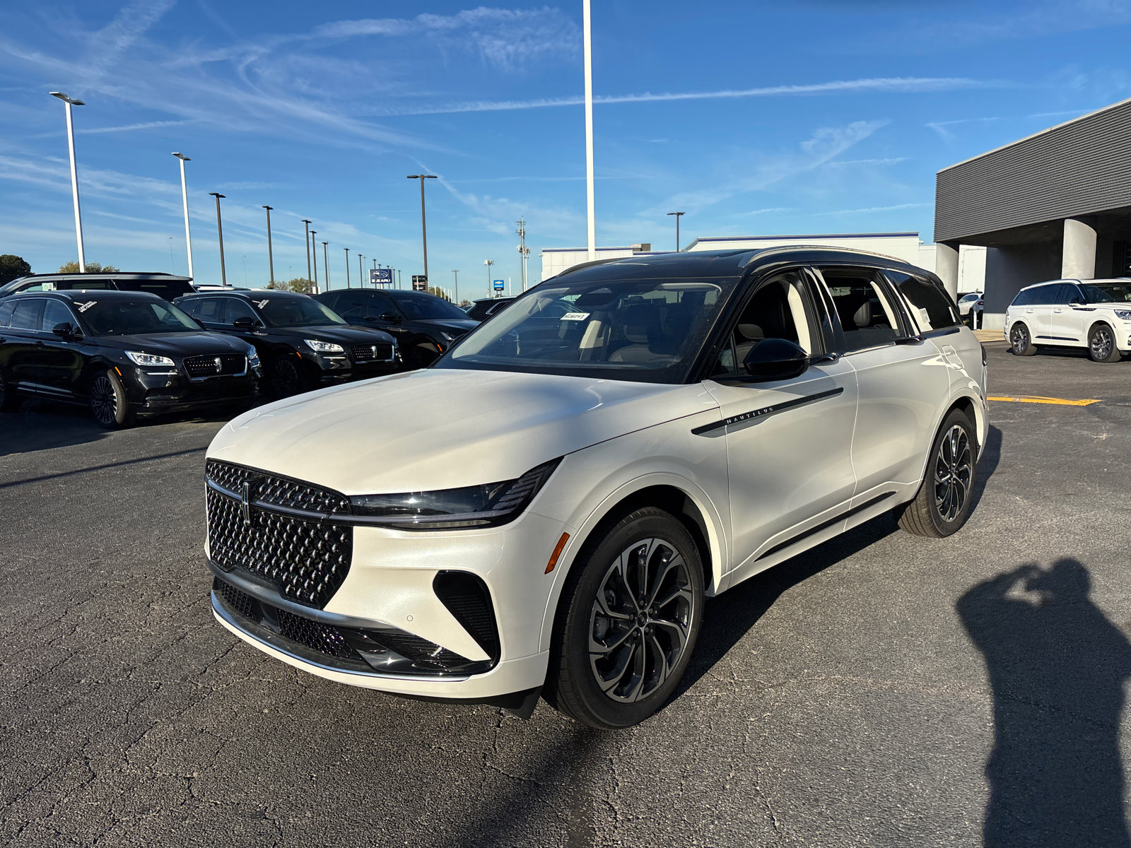 New 2026 Lincoln Nautilus Reserve image 3