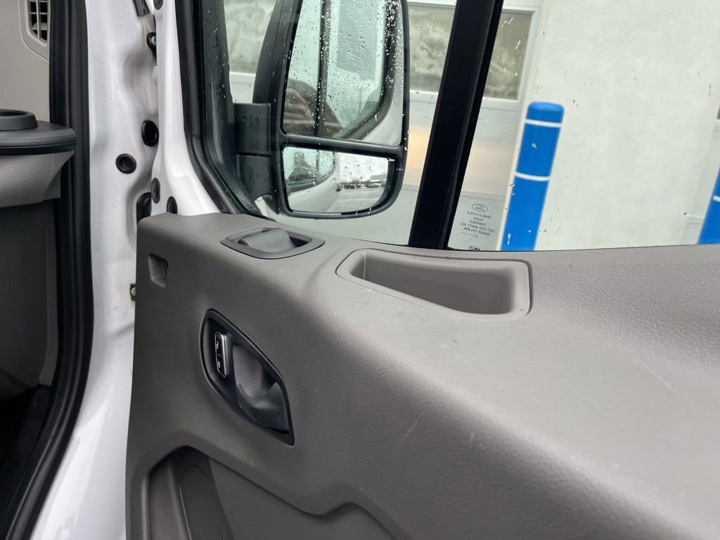 Used 2023 Ford Transit 250 Low Roof AWD w/ Exterior Upgrade Package image 17