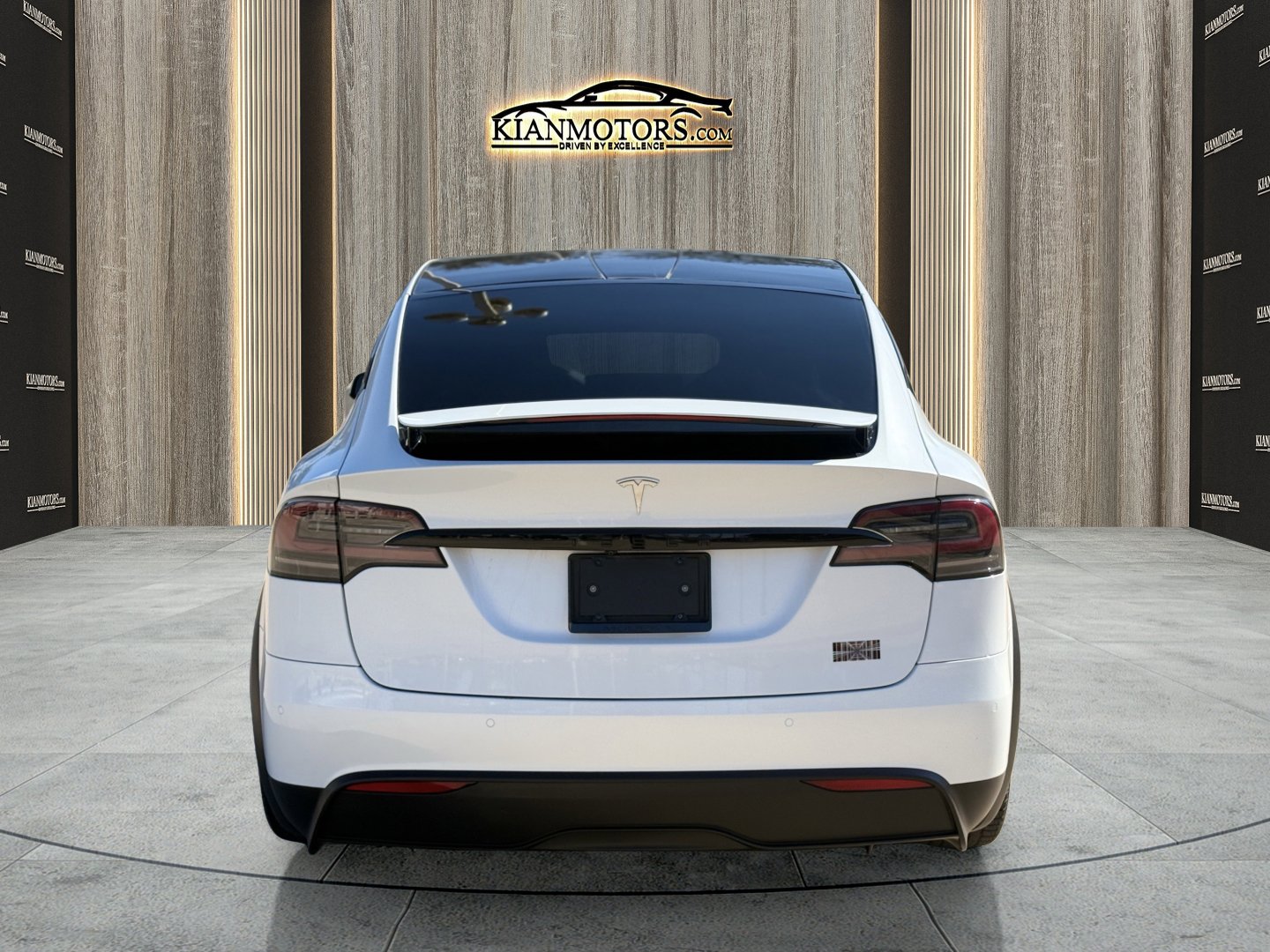 Used 2022 Tesla Model X Plaid image 7