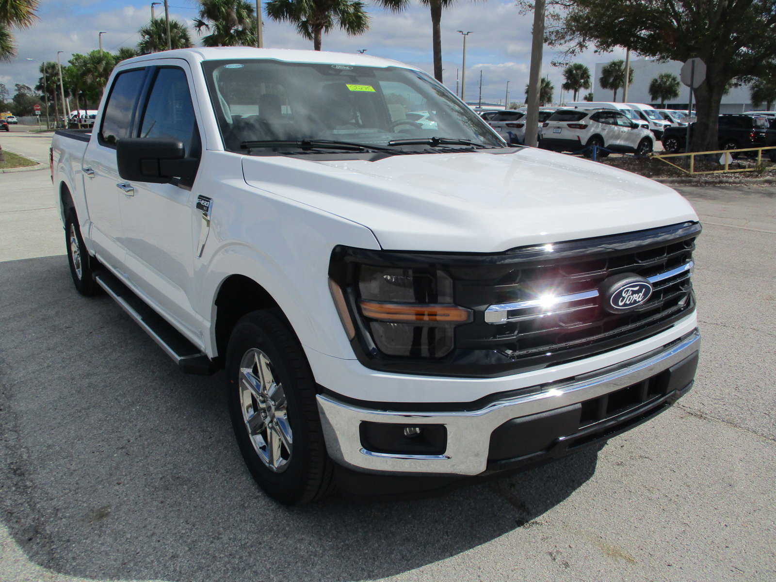 New 2025 Ford F150 XLT w/ Equipment Group 301A Standard
