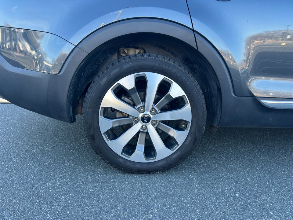 Used 2021 Kia Telluride EX w/ EX Premium Package image 27