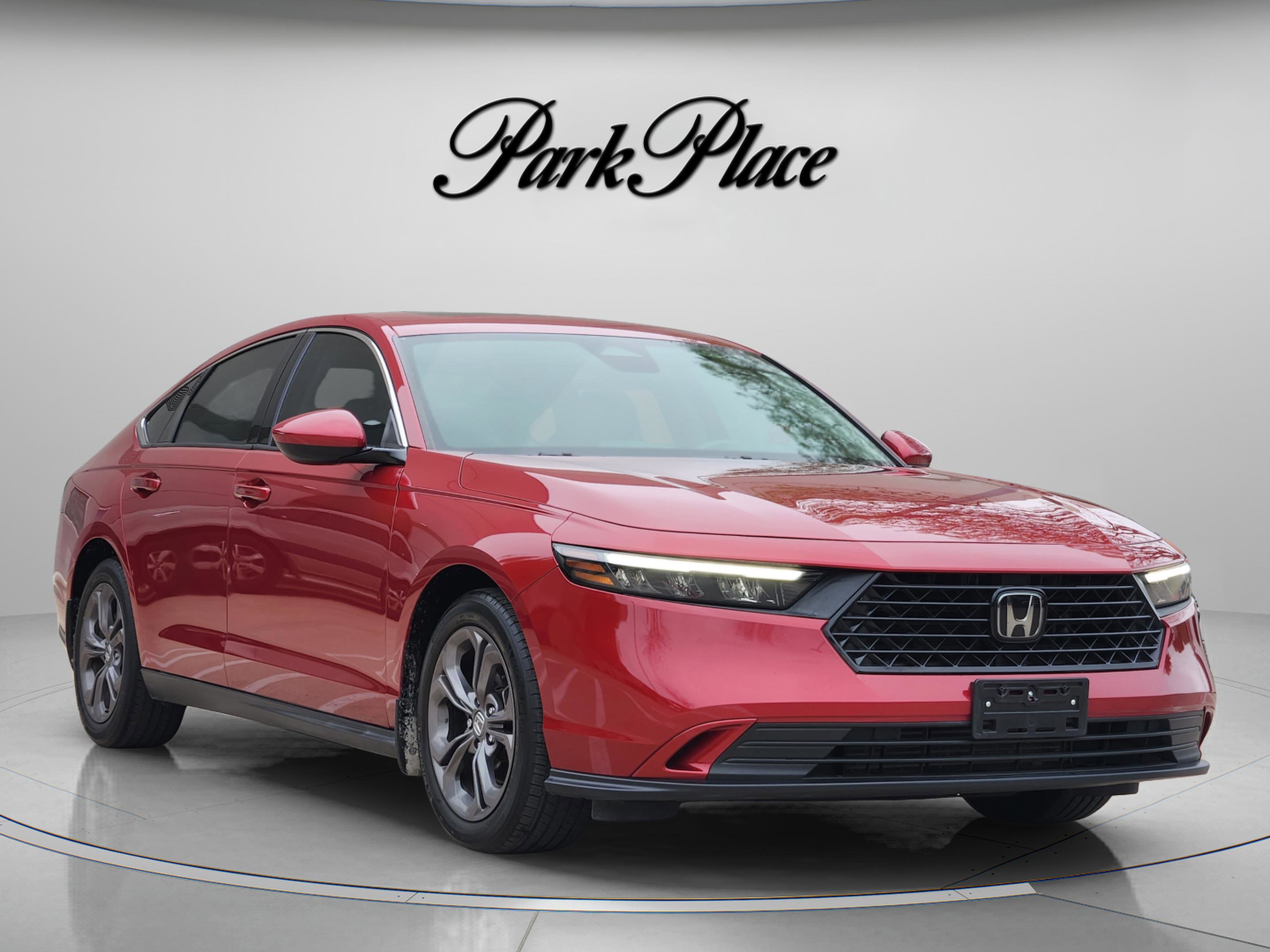 Used 2023 Honda Accord EX image 8