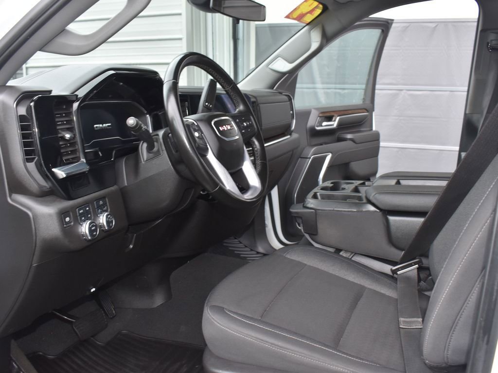 Used 2024 GMC Sierra 3500 SLE w/ SLE Convenience Package image 16