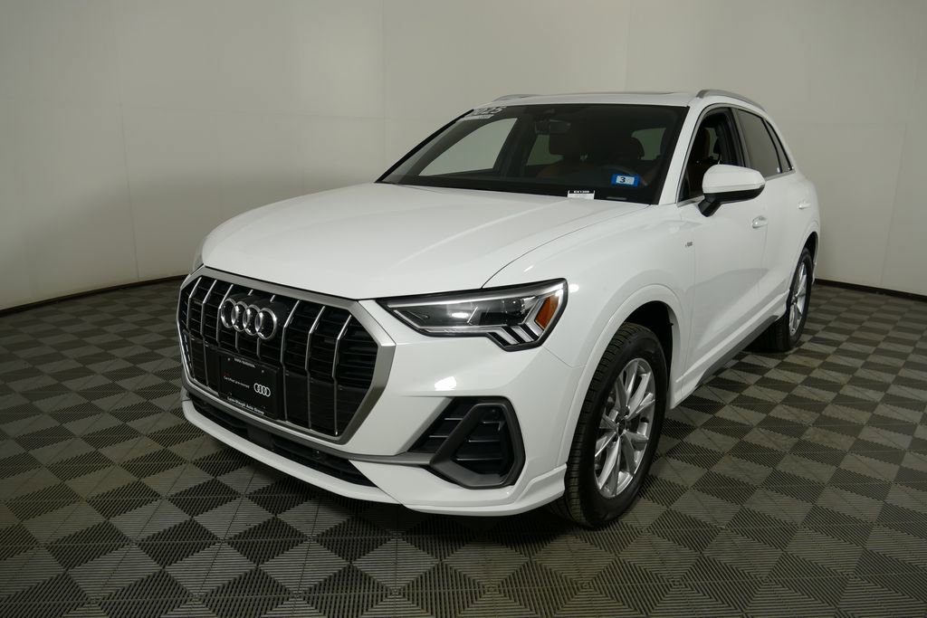 Certified 2025 Audi Q3 2.0T Premium Plus w/ Premium Plus Package AWD/4WD image 27
