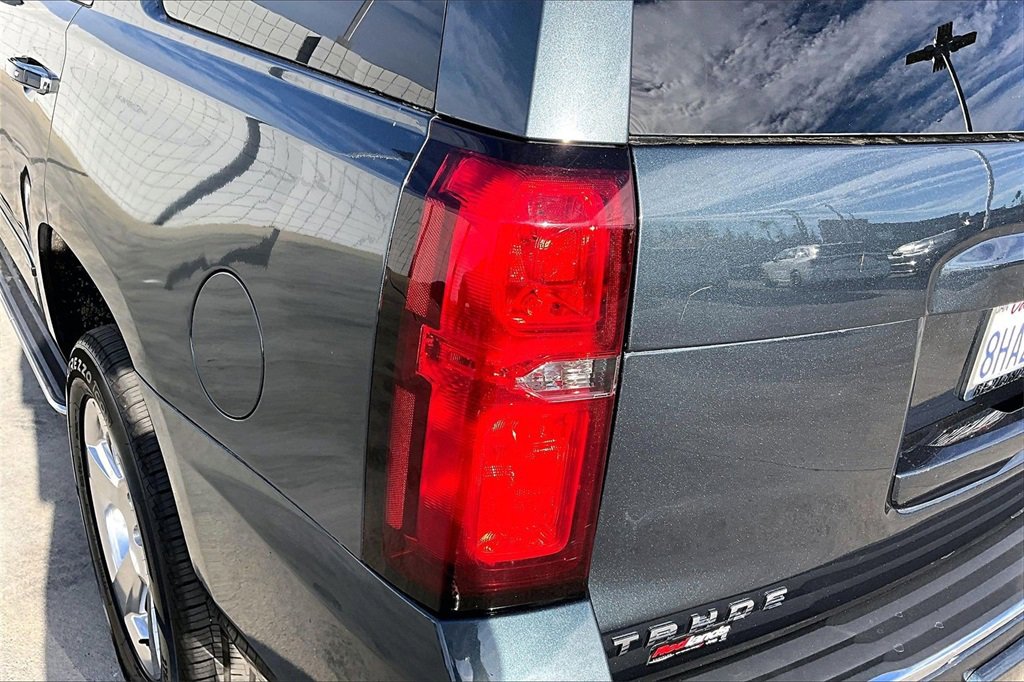 Used 2019 Chevrolet Tahoe Premier w/ Max Trailering Package image 32