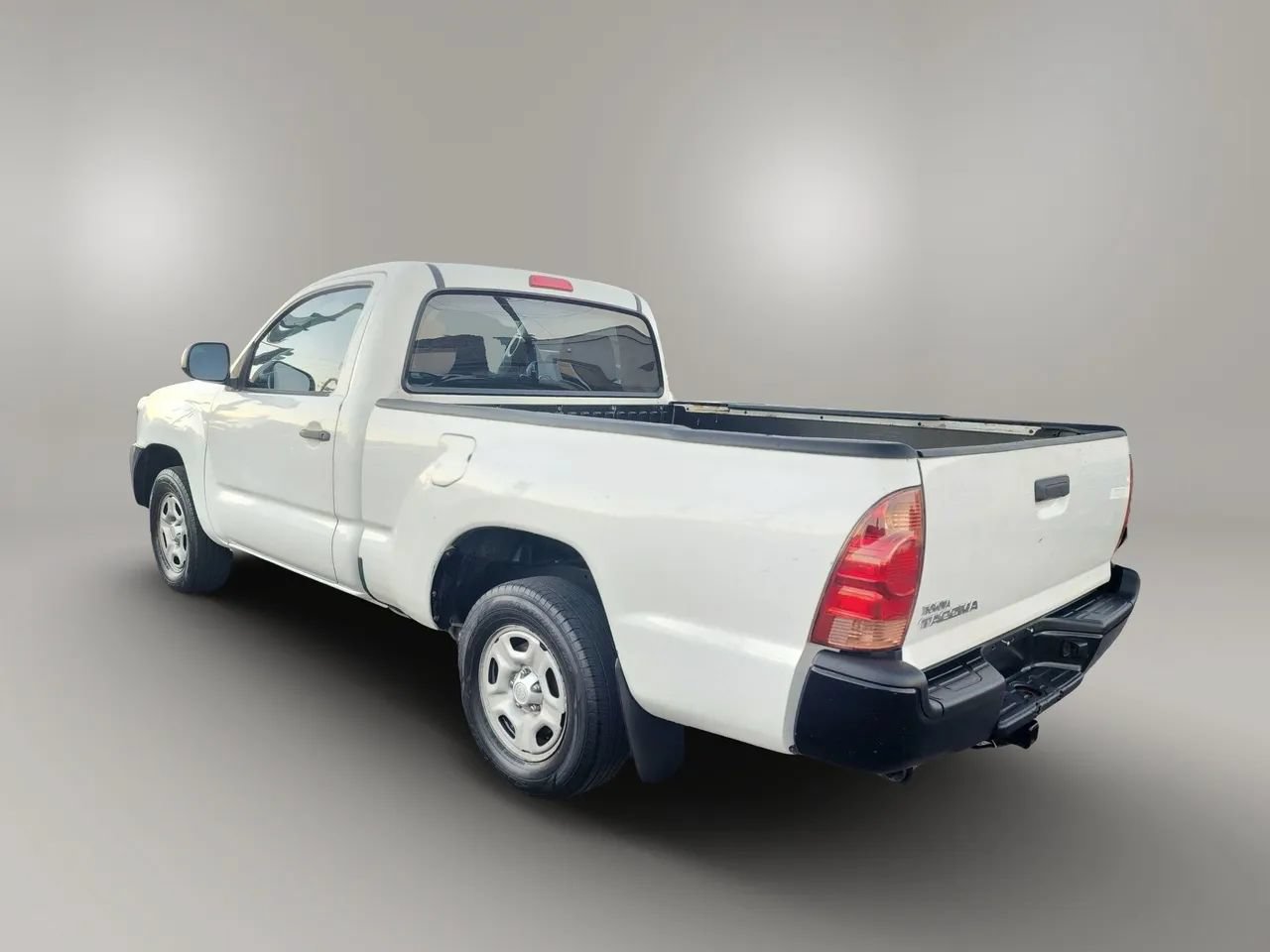 Used 2014 Toyota Tacoma 2WD Regular Cab image 4