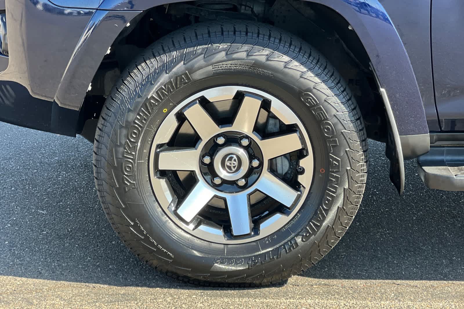 Used 2020 Toyota 4Runner TRD Off-Road AWD/4WD image 30