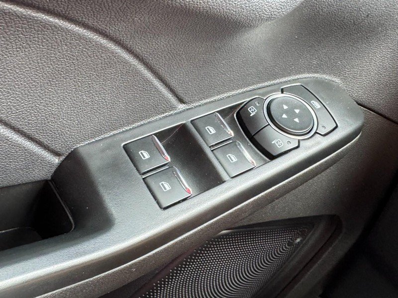 Used 2025 Ford Escape ST-Line w/ Tech Pack #1 AWD/4WD image 23