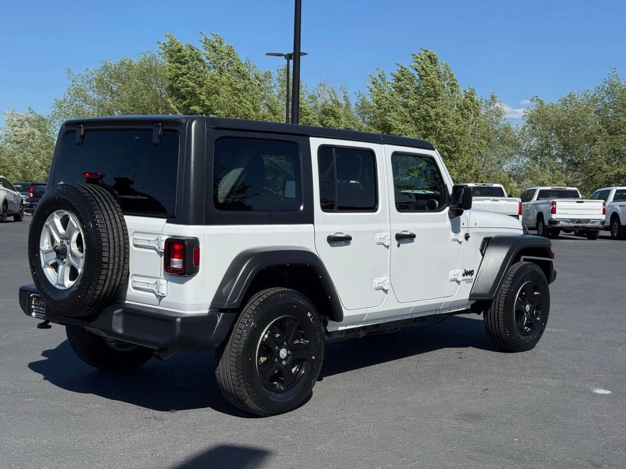 Used 2021 Jeep Wrangler Unlimited Sport w/ Uconnect 4C Nav & Sound Group AWD/4WD image 6
