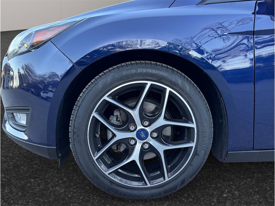 Used 2017 Ford Focus SEL FWD image 12