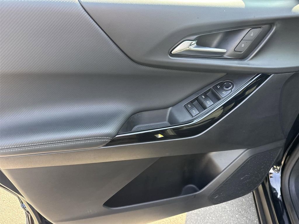 Used 2025 Chevrolet Equinox LT image 20