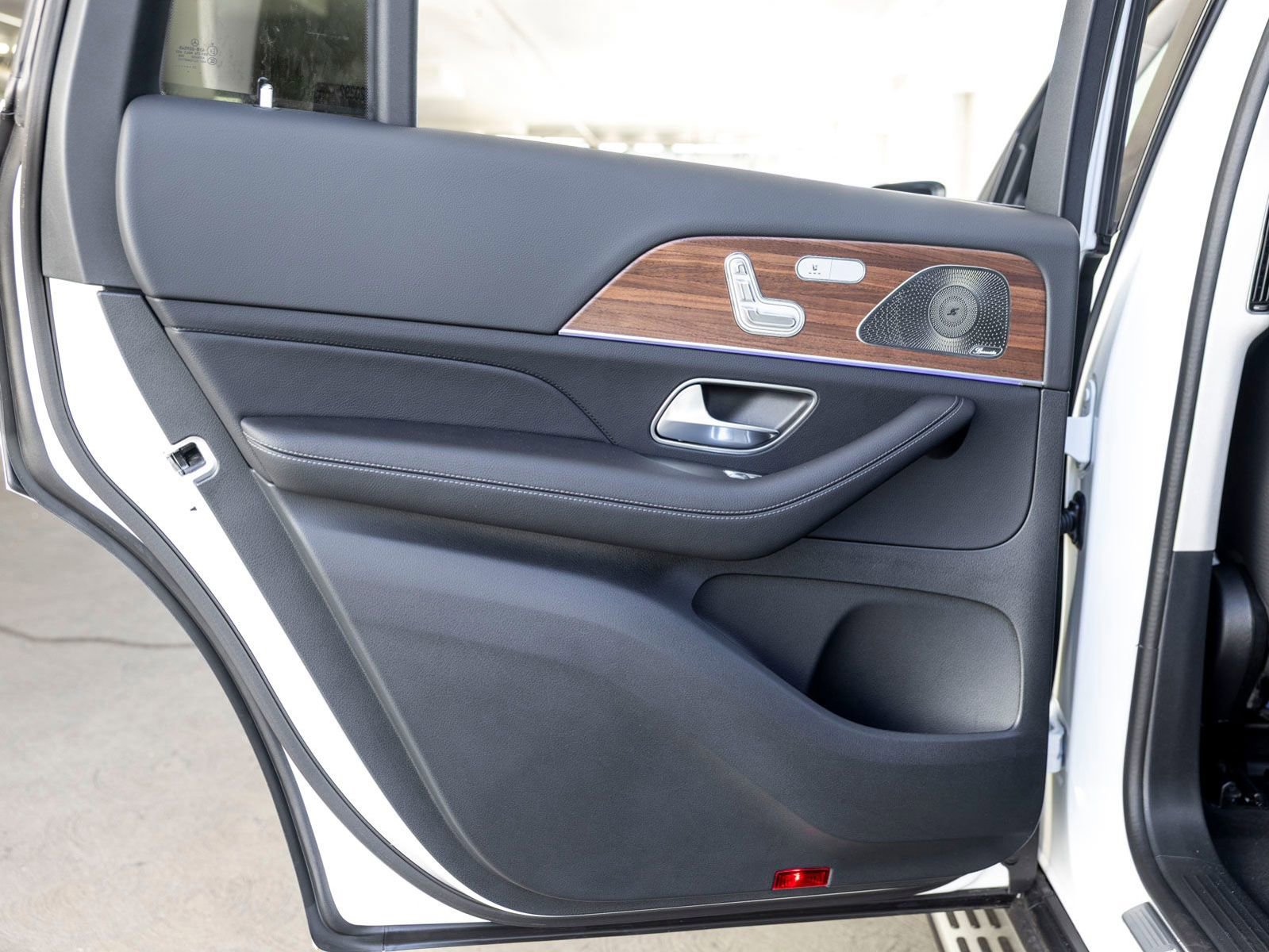 New 2026 Mercedes-Benz GLS 450 4MATIC image 19