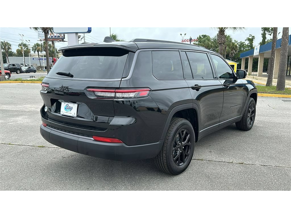 New 2026 Jeep Grand Cherokee L 2WD image 6