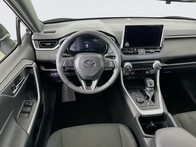 Used 2024 Toyota RAV4 SE AWD/4WD image 4