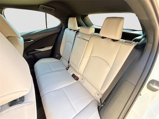 Used 2025 Lexus UX 300h FWD image 21